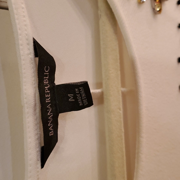 Banana Republic sleeveless top - Picture 2 of 5